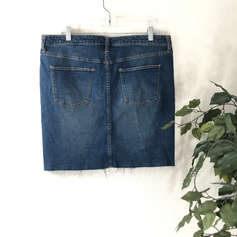 PLUS Universal Thread Denim Skirt